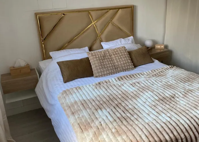 Spa Jardin Prive T3 Independant Dans Villa