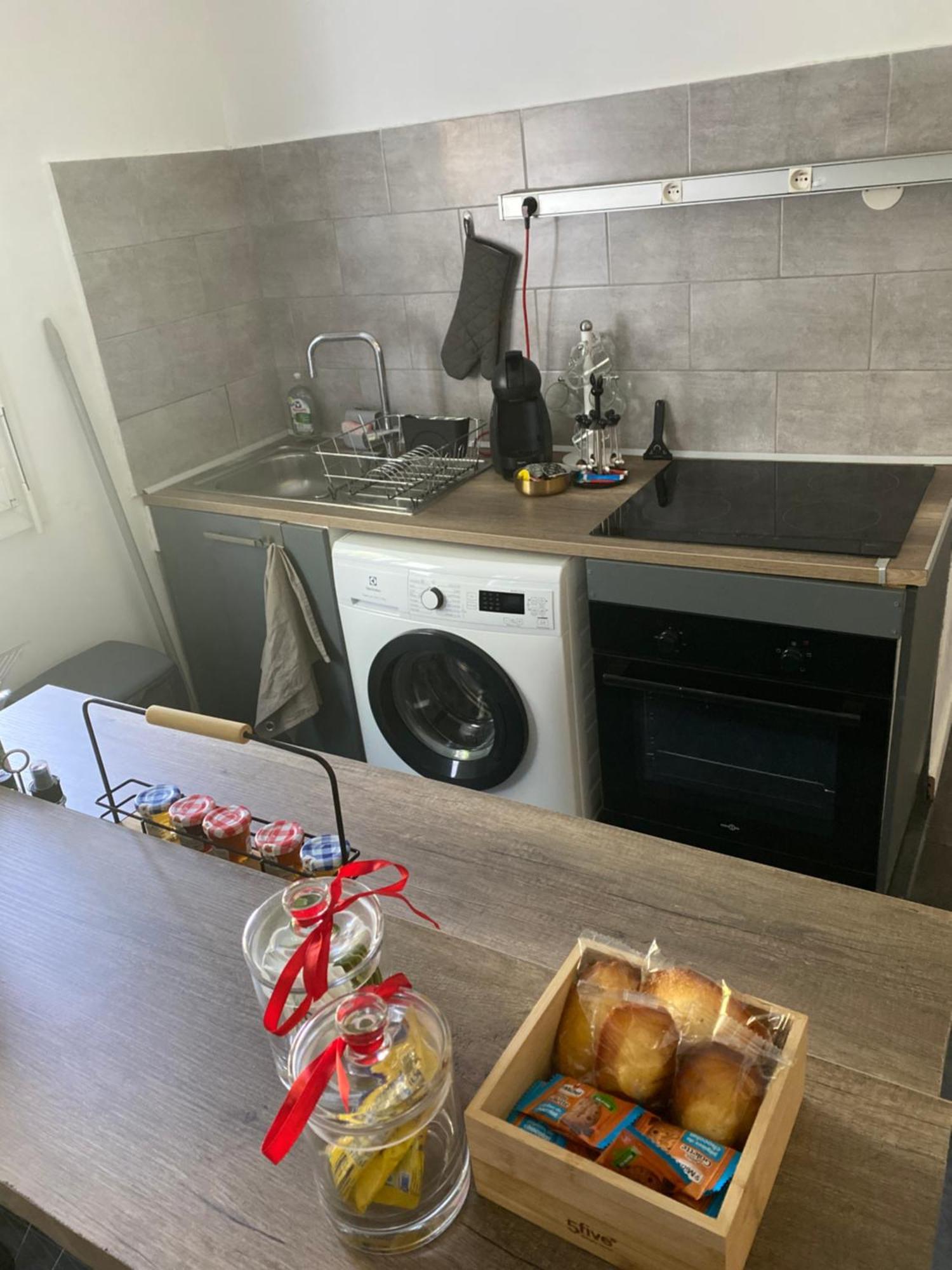 Jardin Prive T3 Independant Dans Morieres-les-Avignon
